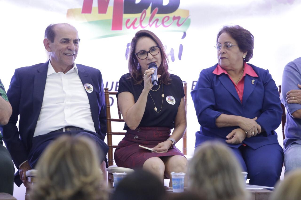 O senador Marcelo Castro e Liziê Coelho durante convenção estadual do MDB Mulher em Teresina